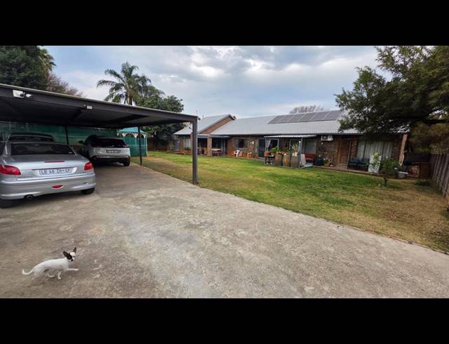 3 BEDROOM HOUSE FOR SALE IN SUIDERBERG